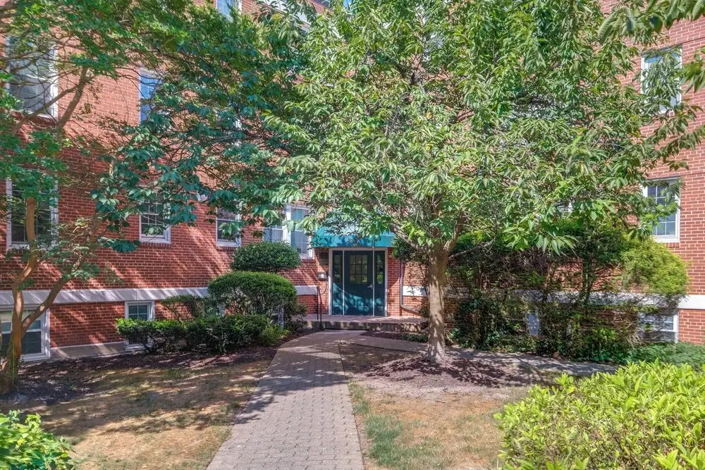 Convenient Arlington Condo ~ 4 Mi to National Mall