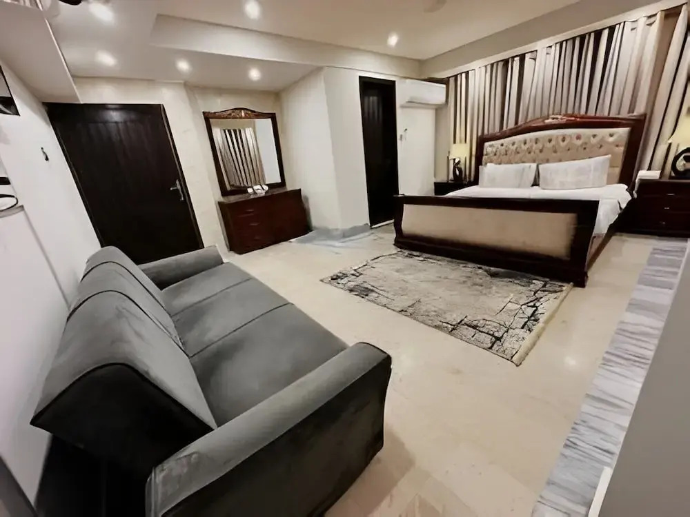Dazzy dream guest house