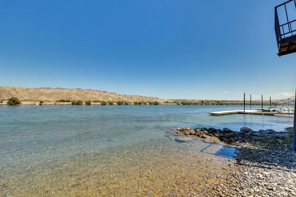 8 Mi to Laughlin Riverwalk: Waterfront Retreat