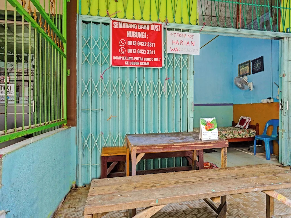 Hotel O Homestay Semarang Baru SyariahNearNagoya Hill Shopping Mall
