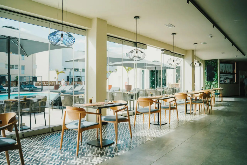 001 HIGOS BEACH BOUTIQUE Singular Hotel Residence