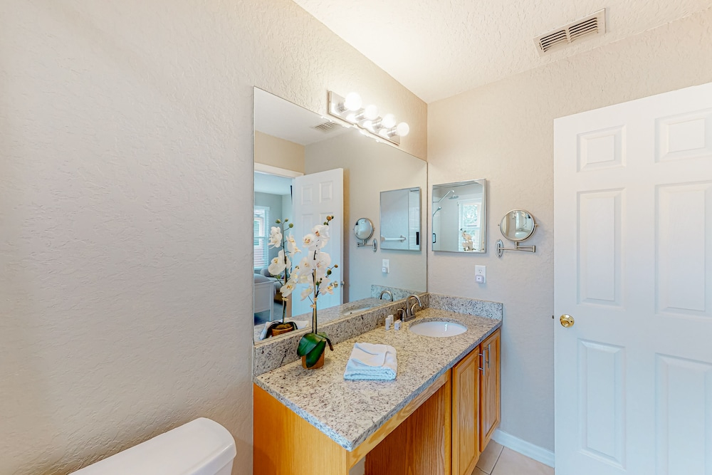 Sunny Oasis Townhouse in Davenport With Resort Amenities, Near Disney