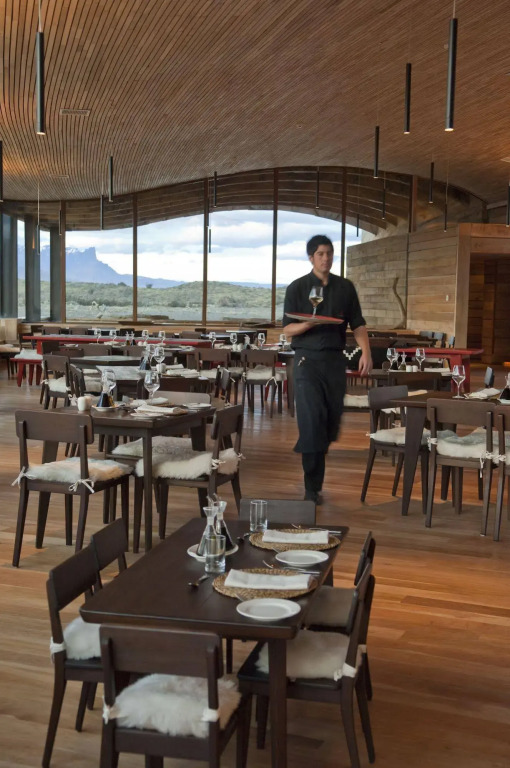 Tierra Patagonia, Beckons