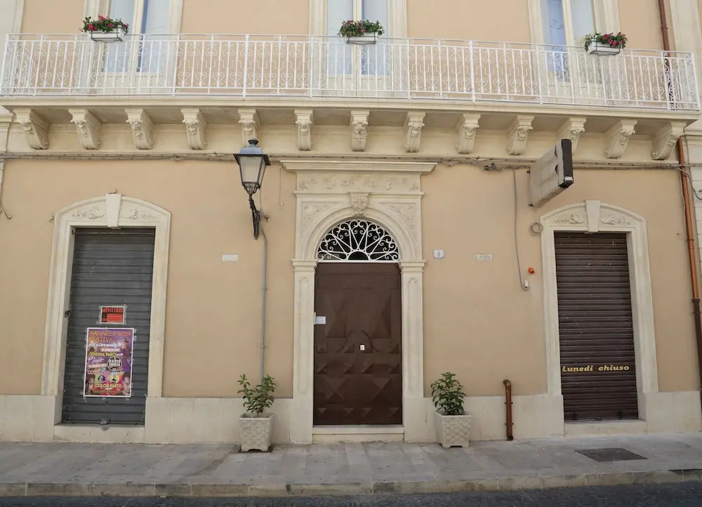 "Suliscenti" Dimora Siciliana B&B