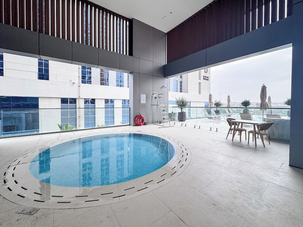 PVH - Royal Regency - Modern Studio