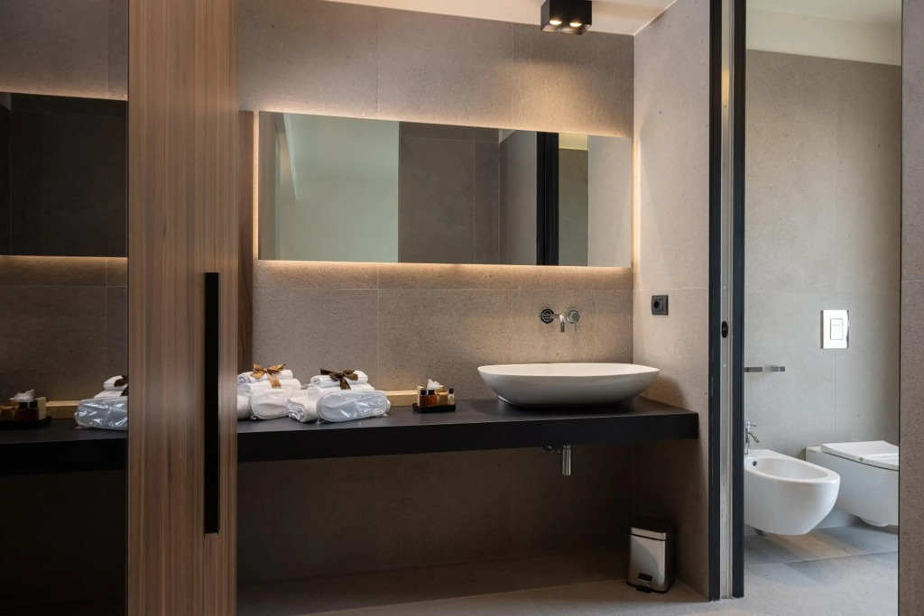 B21 Lifestyle Hotel