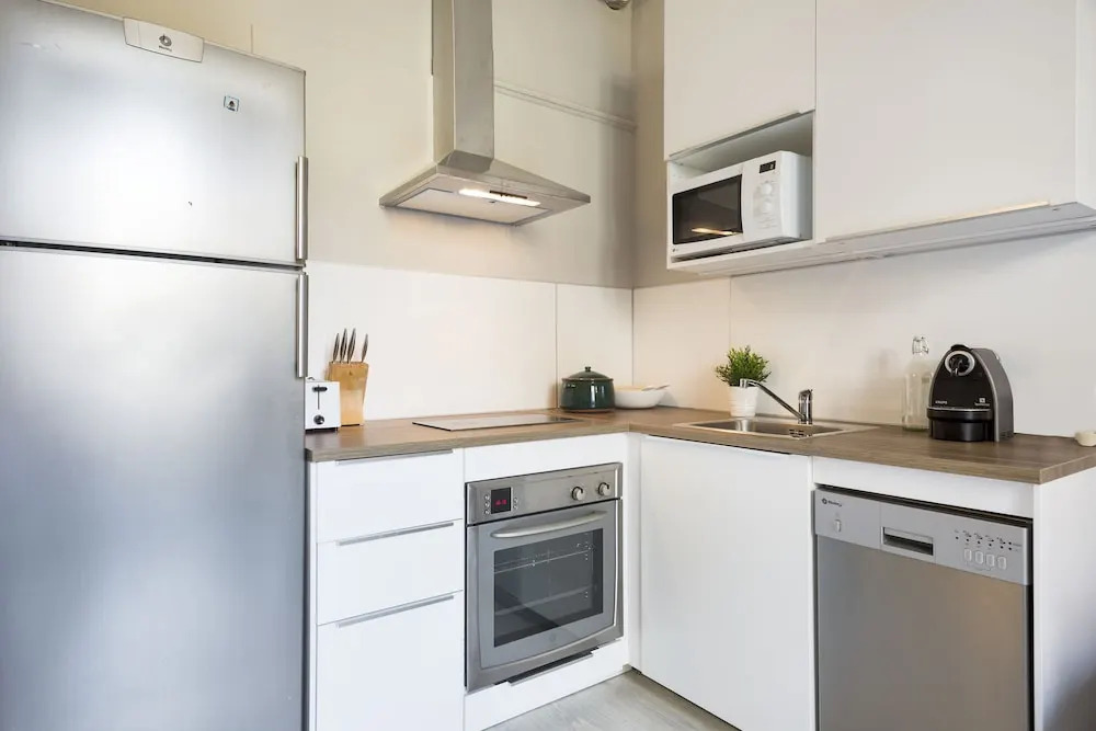 Urquinaona Apartment