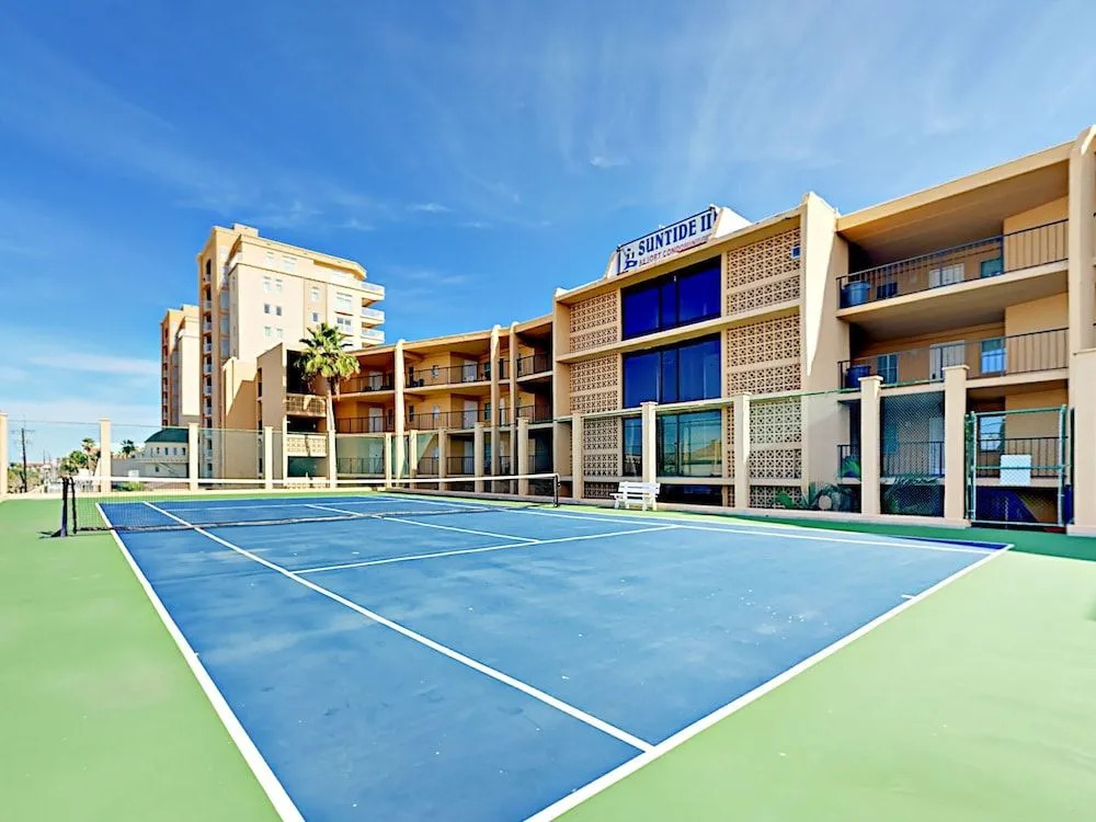 4400 Gulf Blvd Condo Unit 305 2 Bedrooms 2 Bathrooms Condo