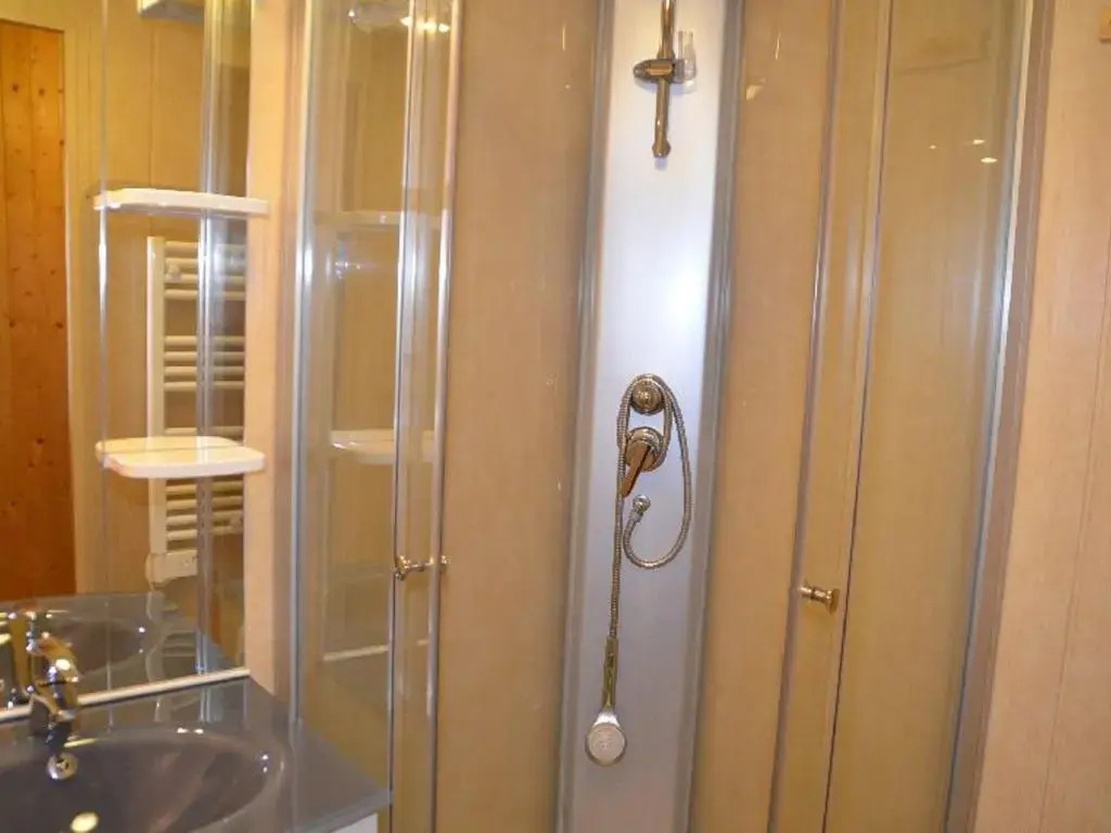 Appartement Les Menuires, 1 pièce, 4 personnes - FR-1-452-55