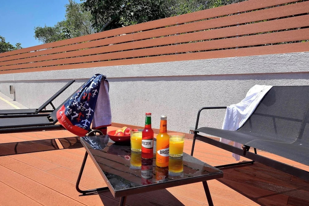 Villa Bratou Ignis Sleeps 6 with Parking