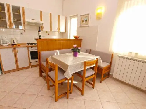 Apartments Iva 1534