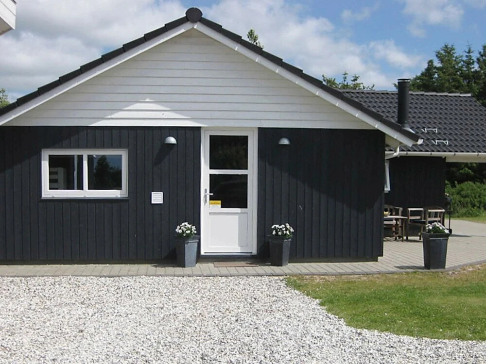 Spacious Holiday Home in Oksbol near Water Park