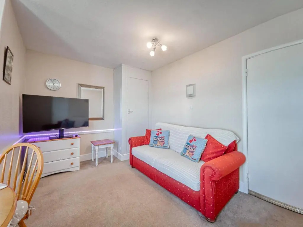 Apartment 1 Large Studio Sea Front- Sea Views- Free Parking