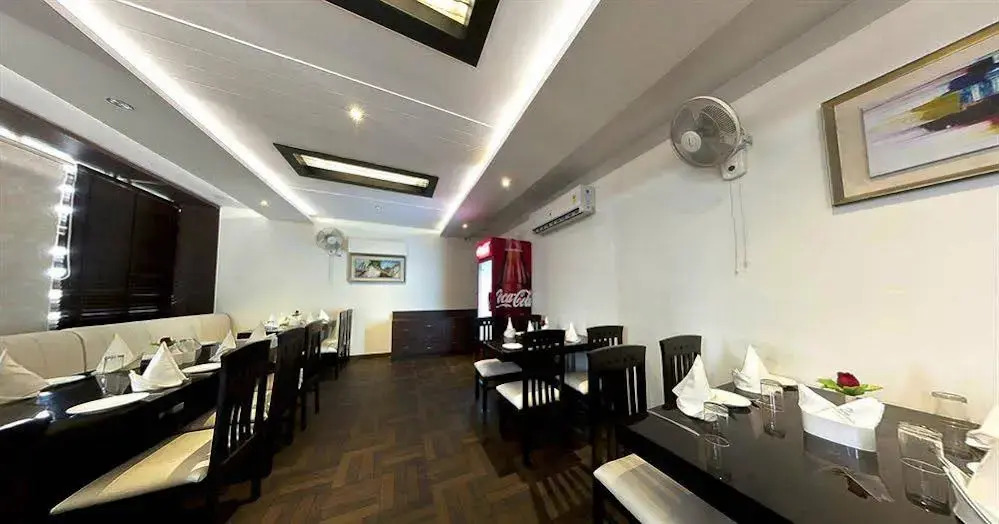 Hotel Om Sai Palace