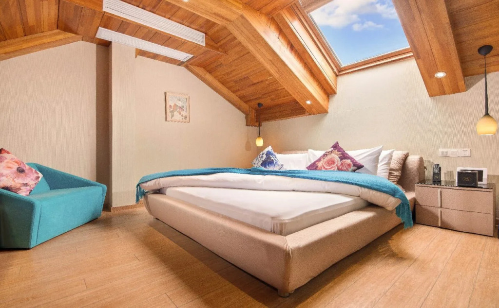Finity Hotel