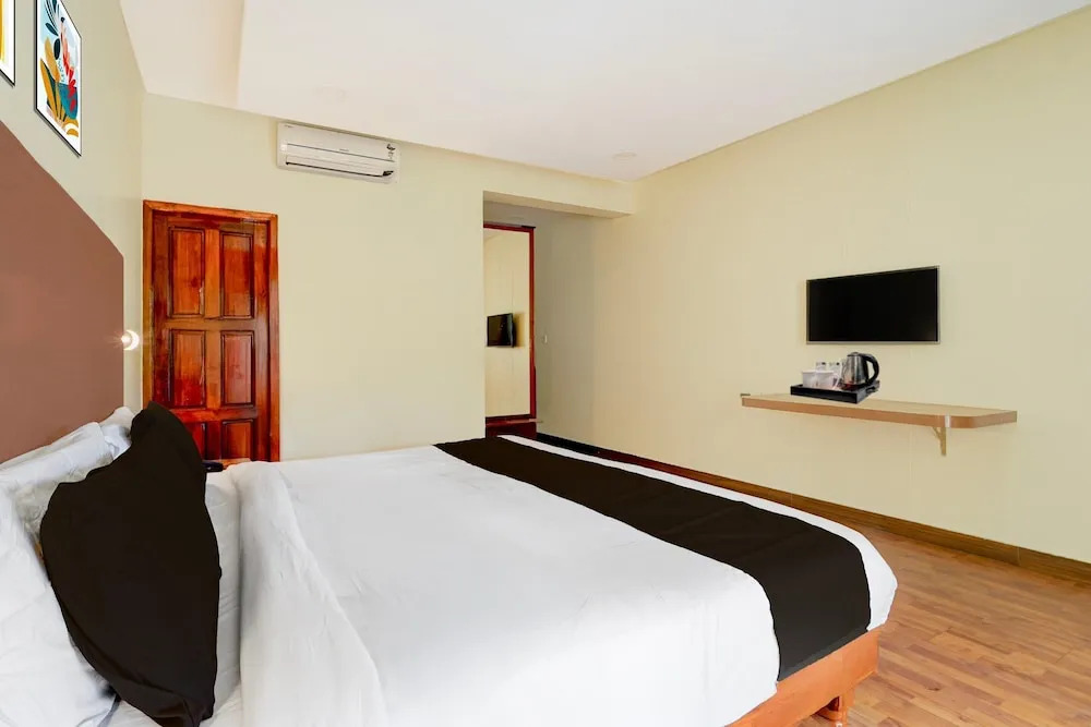 Deluxetownhouse Oak Thiruvallam Lakeview