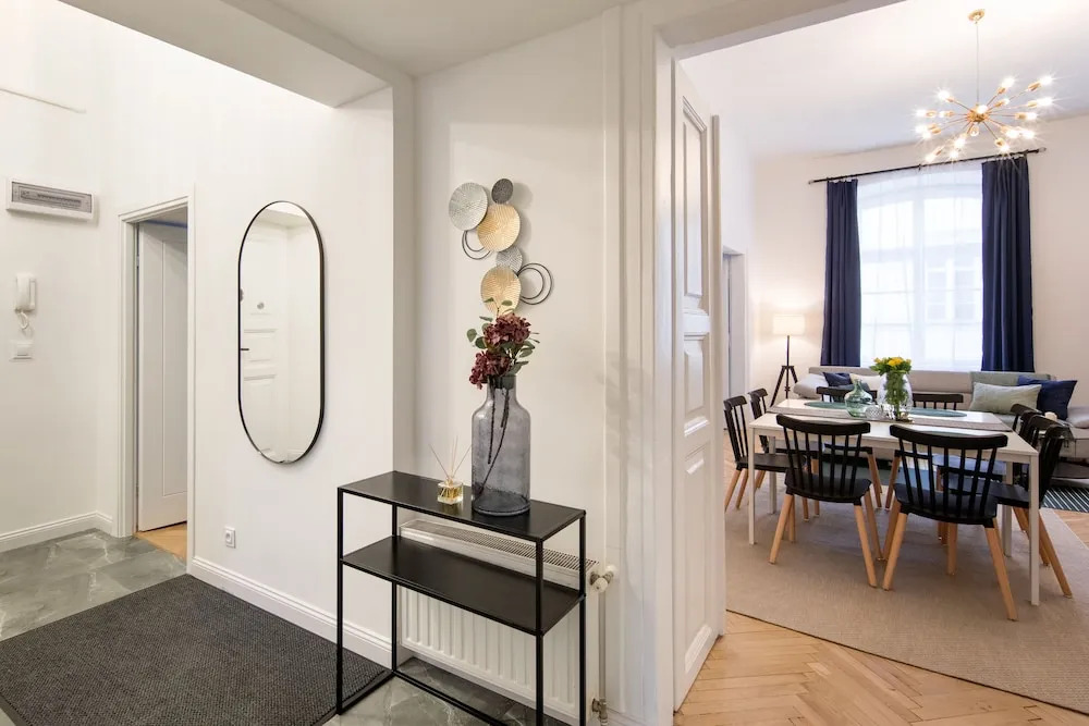 Wawelove Spacious 3 Bedroom Apartment