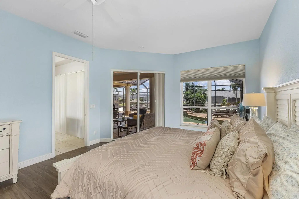 Waterfront Villa Ocean Drive ID1431