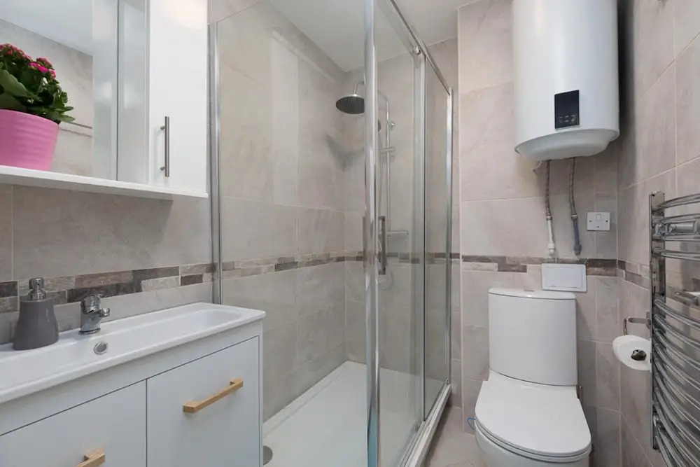 1 Bed Flat - Sleeps 2 - Wifi