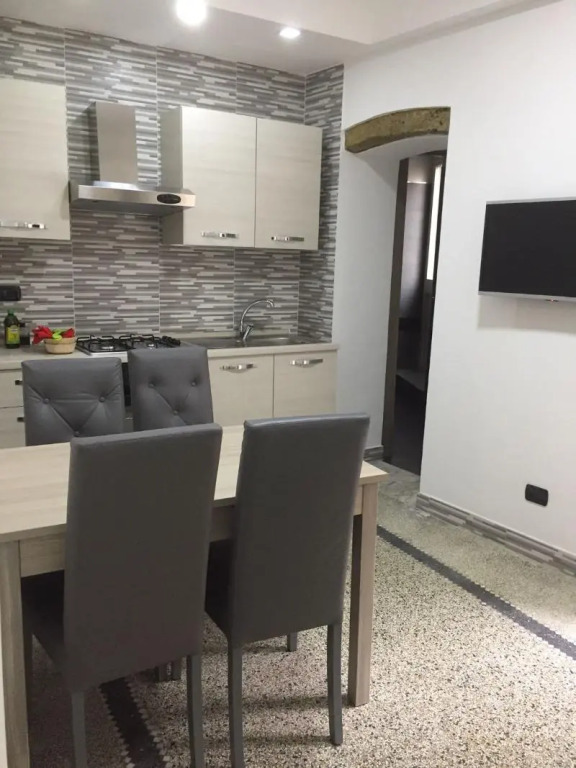MB95 - Mezzocannone Luxurious Bed&Breakfast