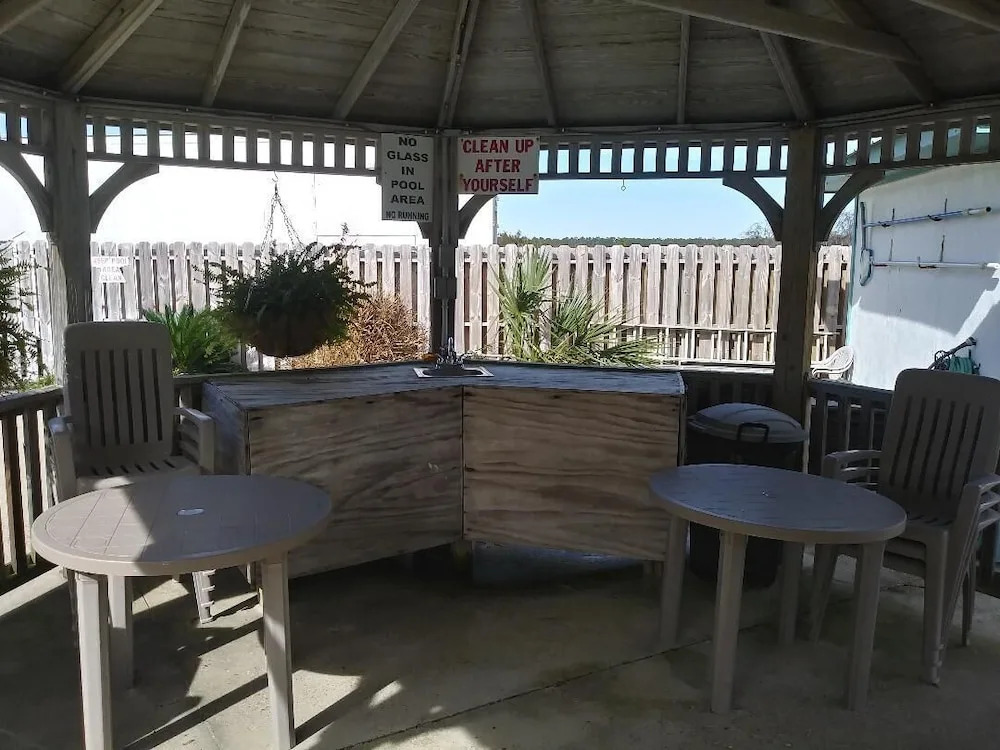 Beachwalk #4 2 Bedrooms 2 Bathrooms Townhouse