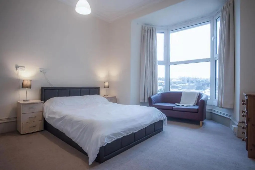 Connaught House - 2 Bedroom Apartment - Tenby