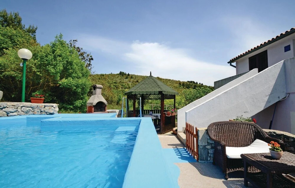 3 Bedroom Cozy Home In Rabac