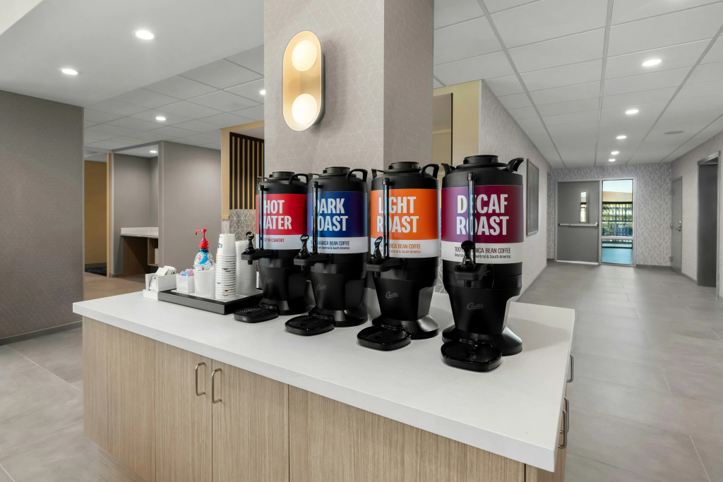 Hampton Inn & Suites Corona, Ca