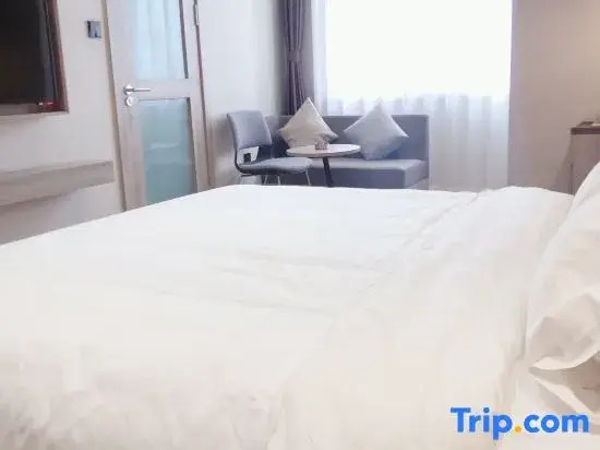 Yunduo Holiday Hotel (Qitaihe Pedestrian Street)