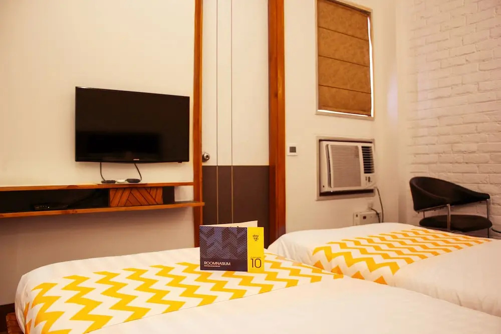 FabHotel Infinity Nest Sushant Lok