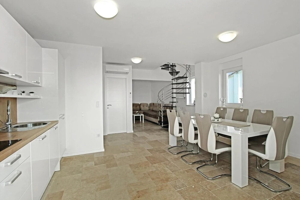 Amazing Home in Sibenik With Wifi and 3 Bedrooms