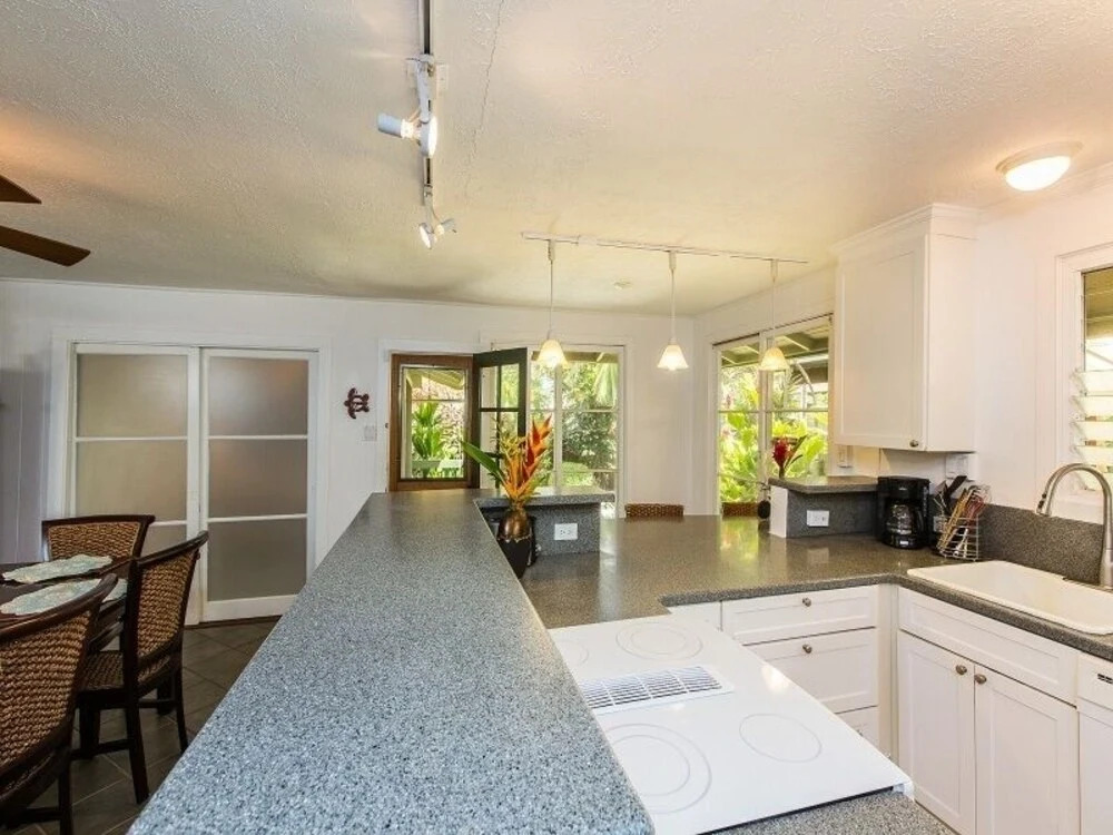 Haleiwa Sunshine 3 Bedroom Home