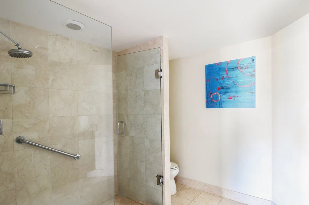 New Listing! Luxe Resort W/ Pool: Near Beach 2 Bedroom Hotel Room