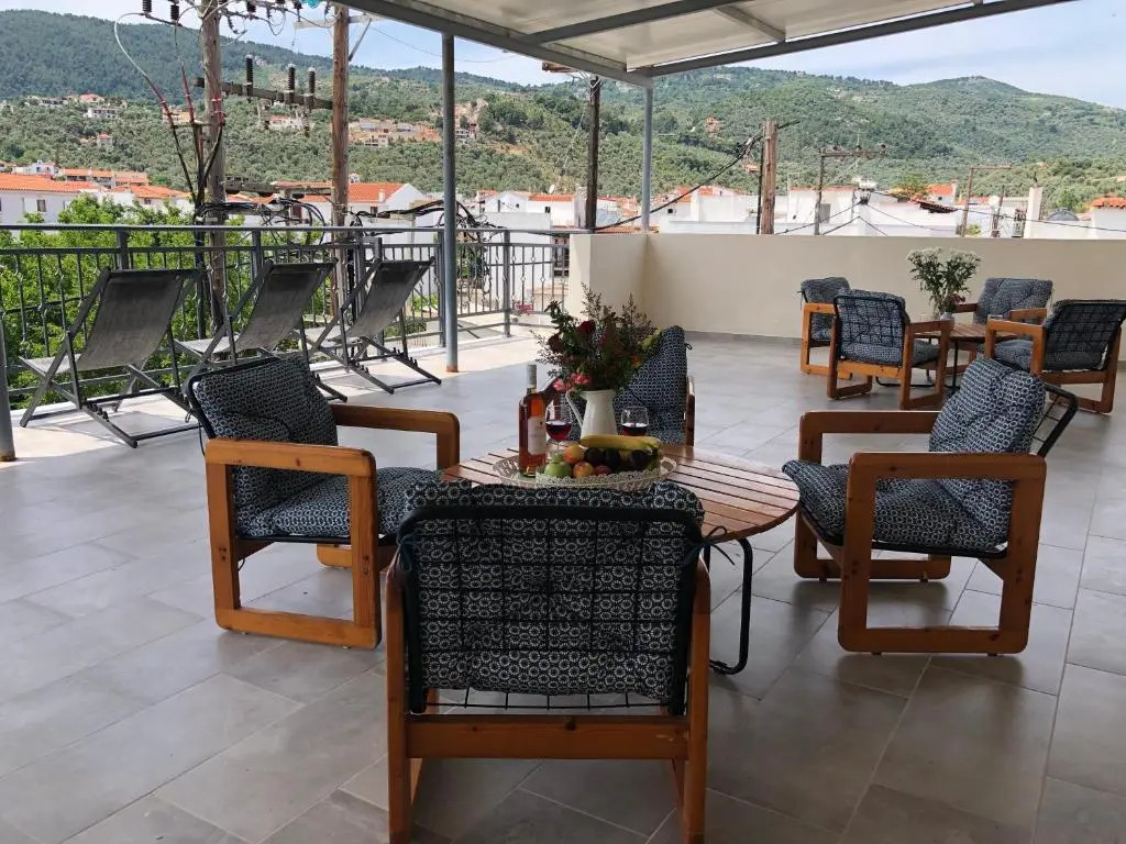 Central Guest House Skiathos
