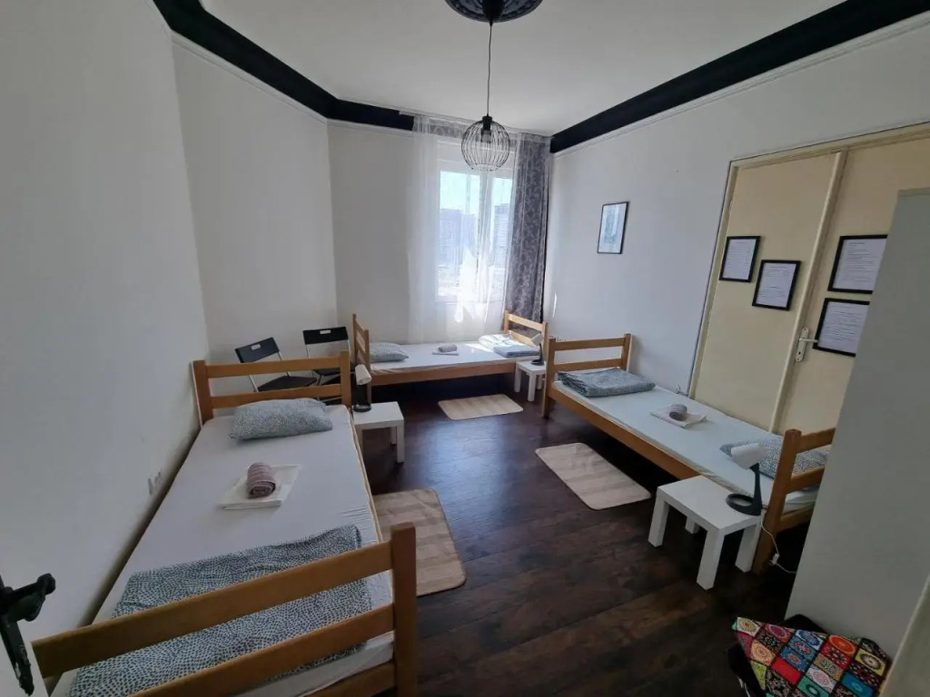 Downtown Belgrade Hostel and Apartments