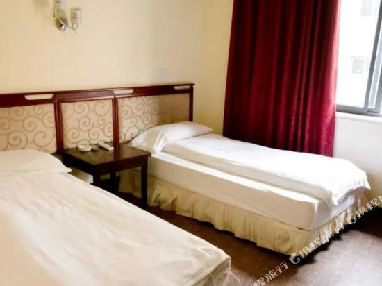 Lingdian Hostel