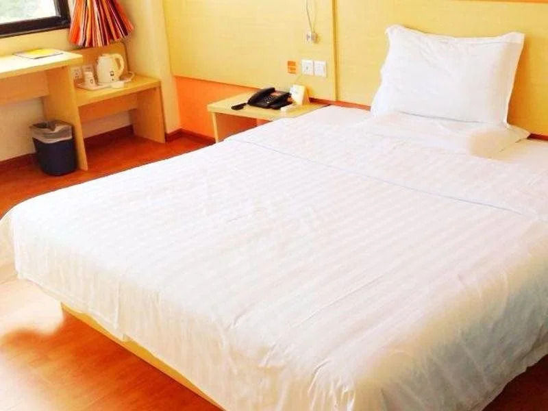 7 Days Inn Shenzhen East Railway Station Buji Laojie