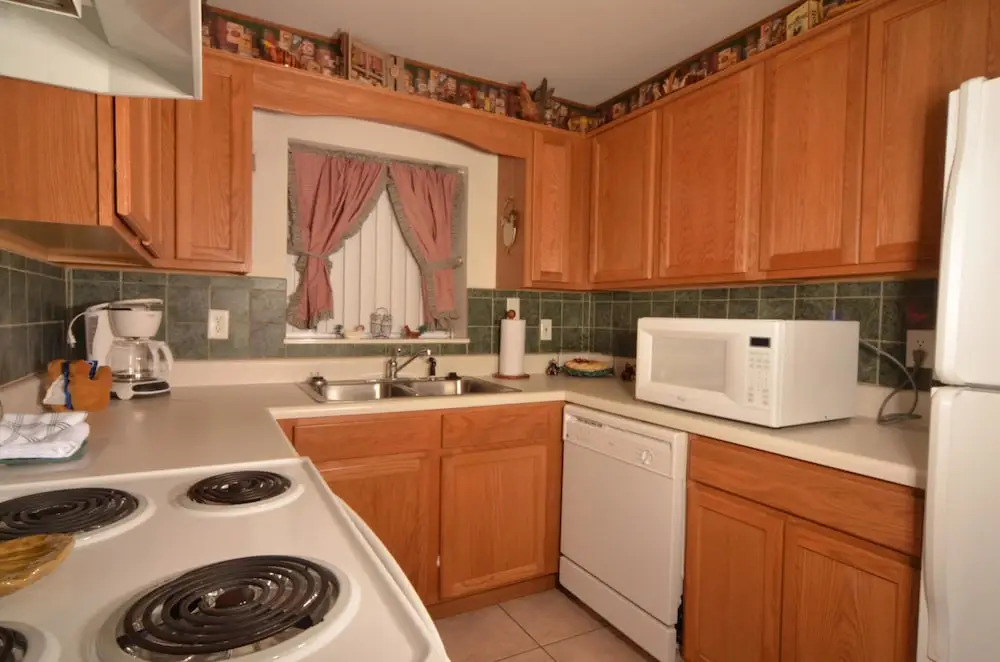 Whispering Pines 551