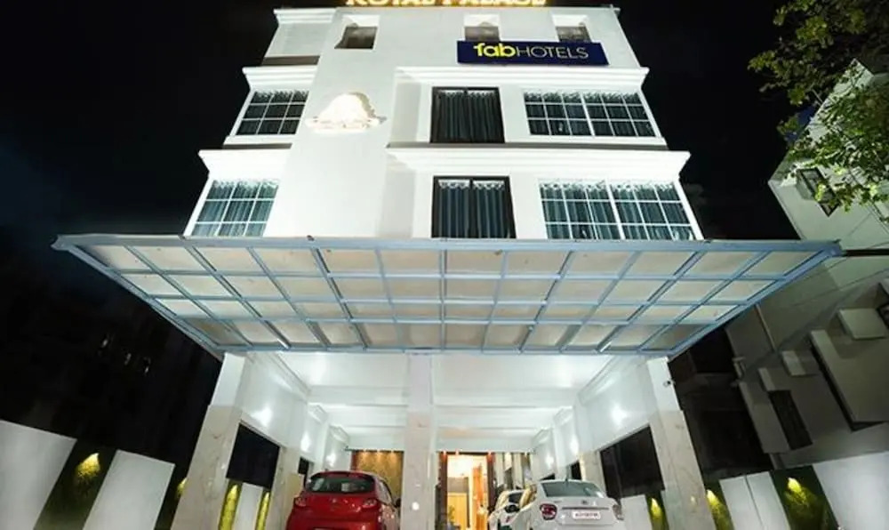 FabHotel Prime Royal Inn