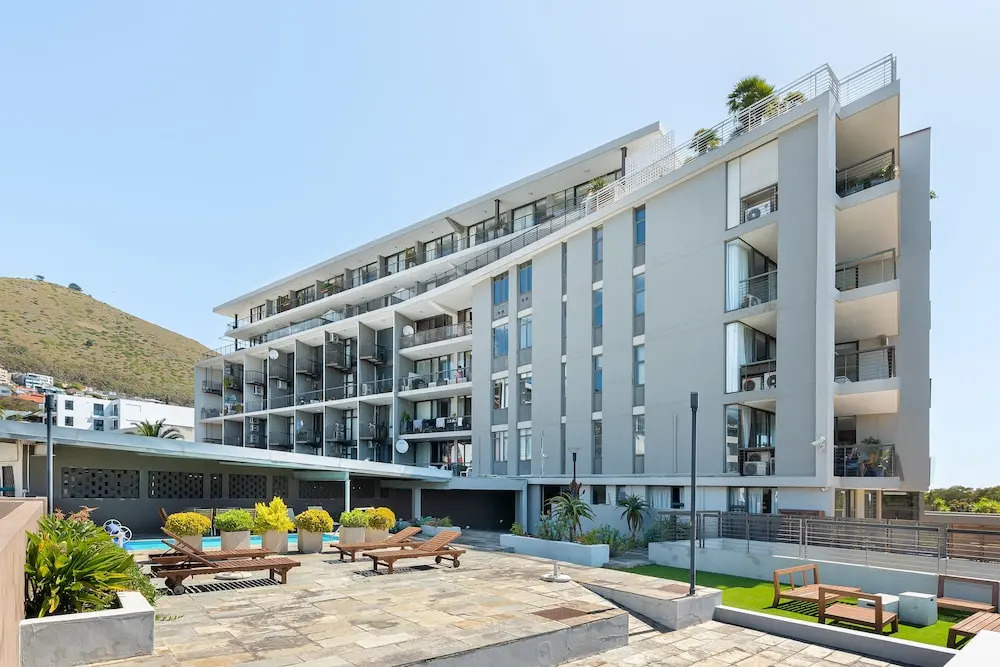 Portside 302
