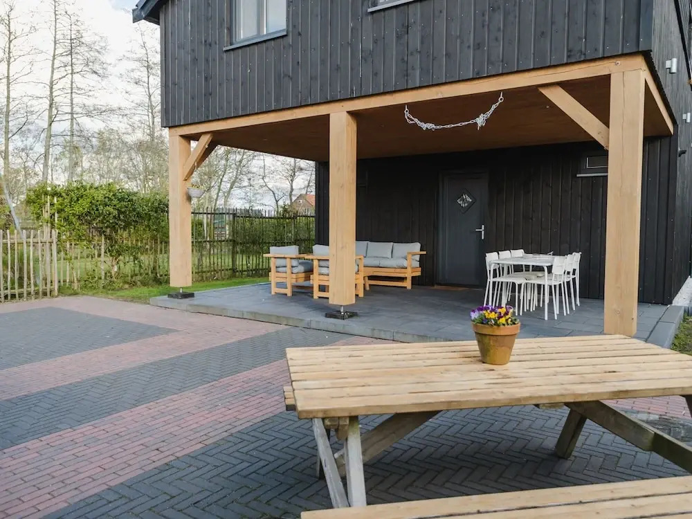 Luxurious Holiday Home With Rural Character