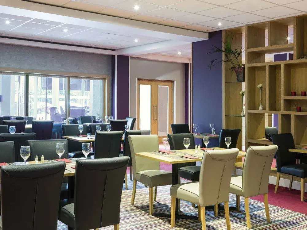 HILTON