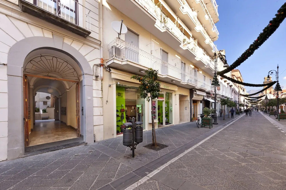 Design Holiday Home in Sorrento city center