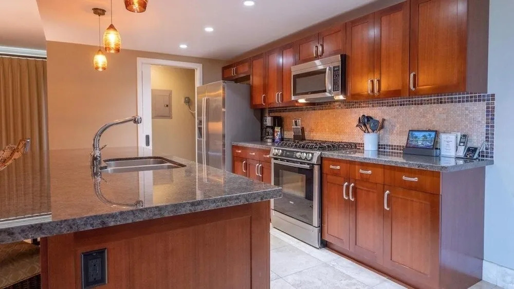 Maui Westside Properties: K301 Amazing 2 Bed W/bbq 2 Bedroom Condo