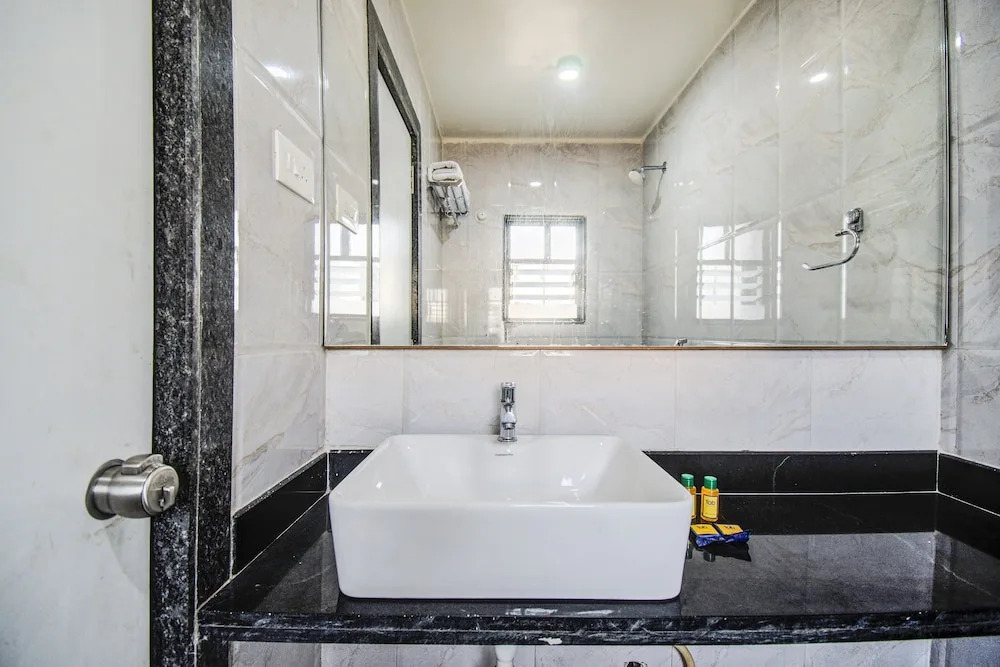 Fabhotel Krishna Regency