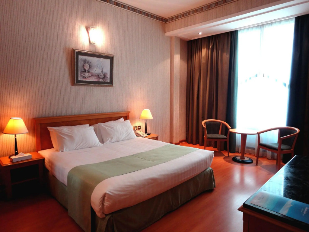 Beach Bay Hotel