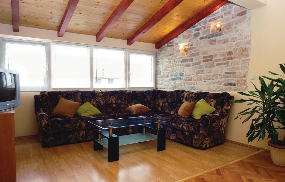 Beautiful Home in Pula With Wifi and 3 Bedrooms