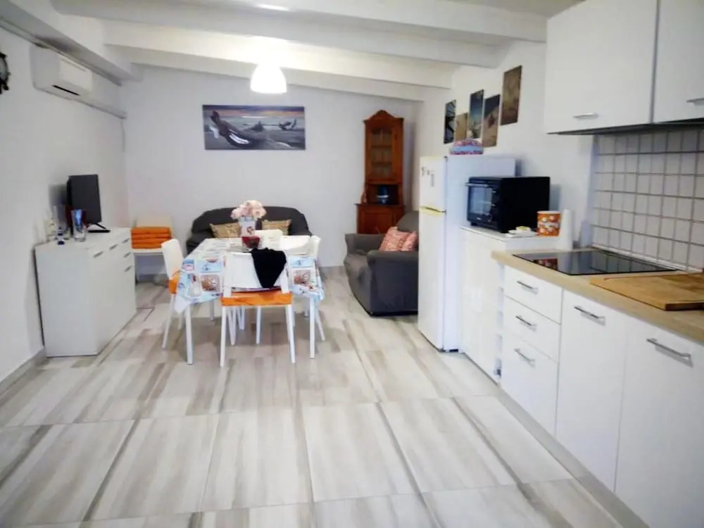 House With 2 Bedrooms in Provincia di Chieti, With Wonderful sea View and Furnished Terrace
