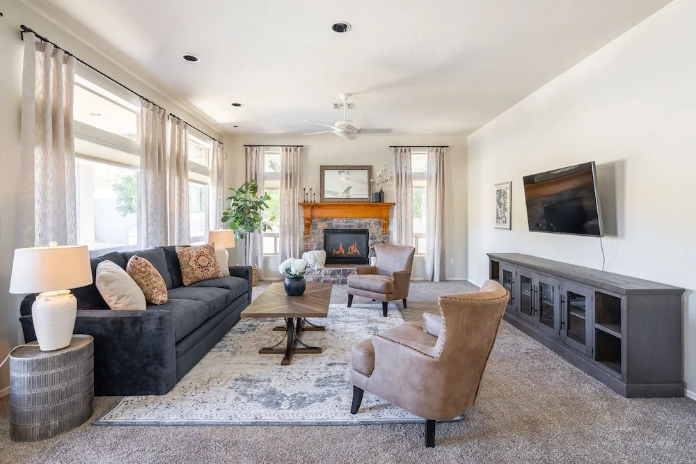 Las Sendas Desert Oasis Home 6 Bedrooms 3.5 Bathrooms Home