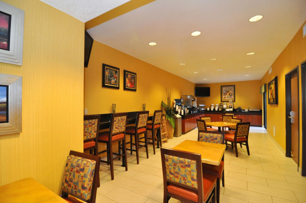 Best Western PLUS Fresno Inn
